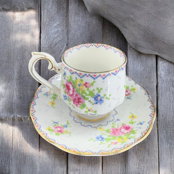 Vintage Royal Albert Petit Point Bone China Teacup & Saucer England Tea Cup Set - Picture 1 of 16